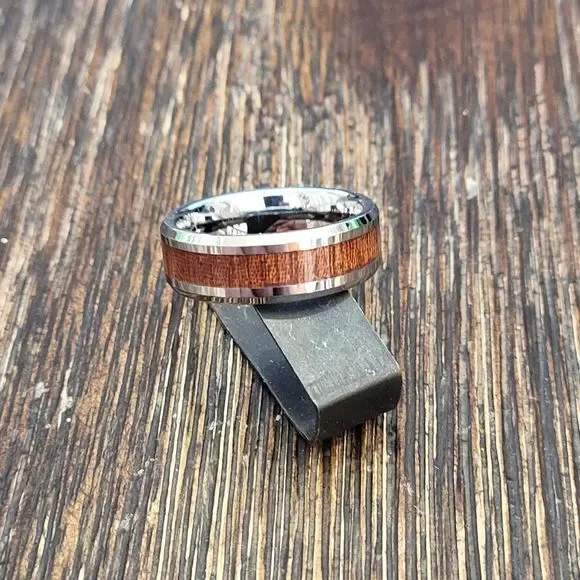 New Real Men's Tungsten and Wood Ring - Wedding Ring Engagement Ring Size 9-13 - Picture 3 of 5